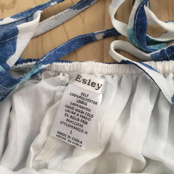 Blue cold shoulder floral dress - Picture 3 of 4